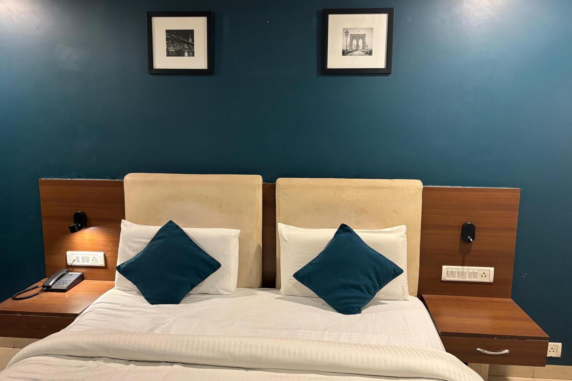 Hotel Concord Galaxy Bombay Extérieur photo